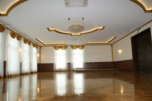 Wykonanie wnętrza budynku weselnego - Białe Ługi