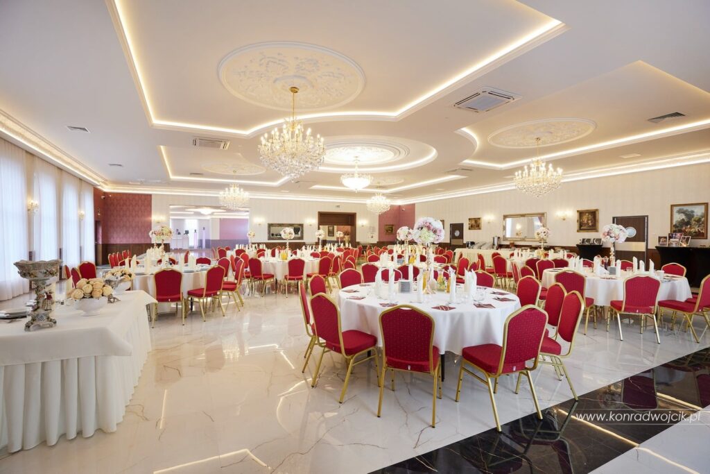 Wykonanie wnętrza budynku weselnego